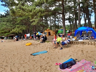 꾸지나무골 해수욕장 캠핑장