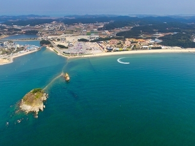 꽃지해수욕장, 할미할아비바위